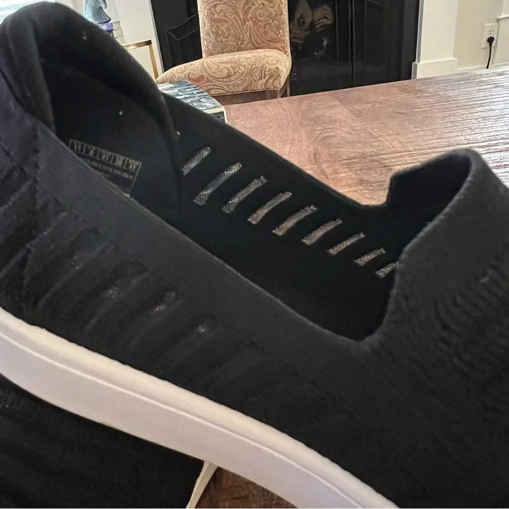 Skechers Poppy Washable Slip-ons size 11 women’s - Picture 9 of 11